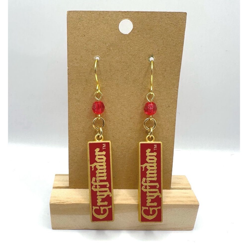 Universal Studios Harry Potter House Earrings “Gryffindor”